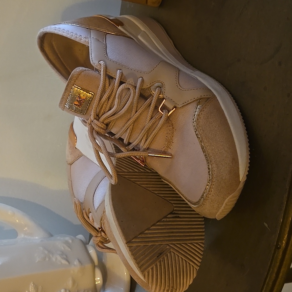 Michael Kors Trainers used condition